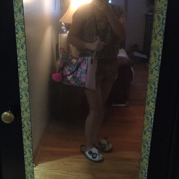 💞👜Luv Betsey Johnson Rosebud satchel purse👜💞 - Picture 8 of 8